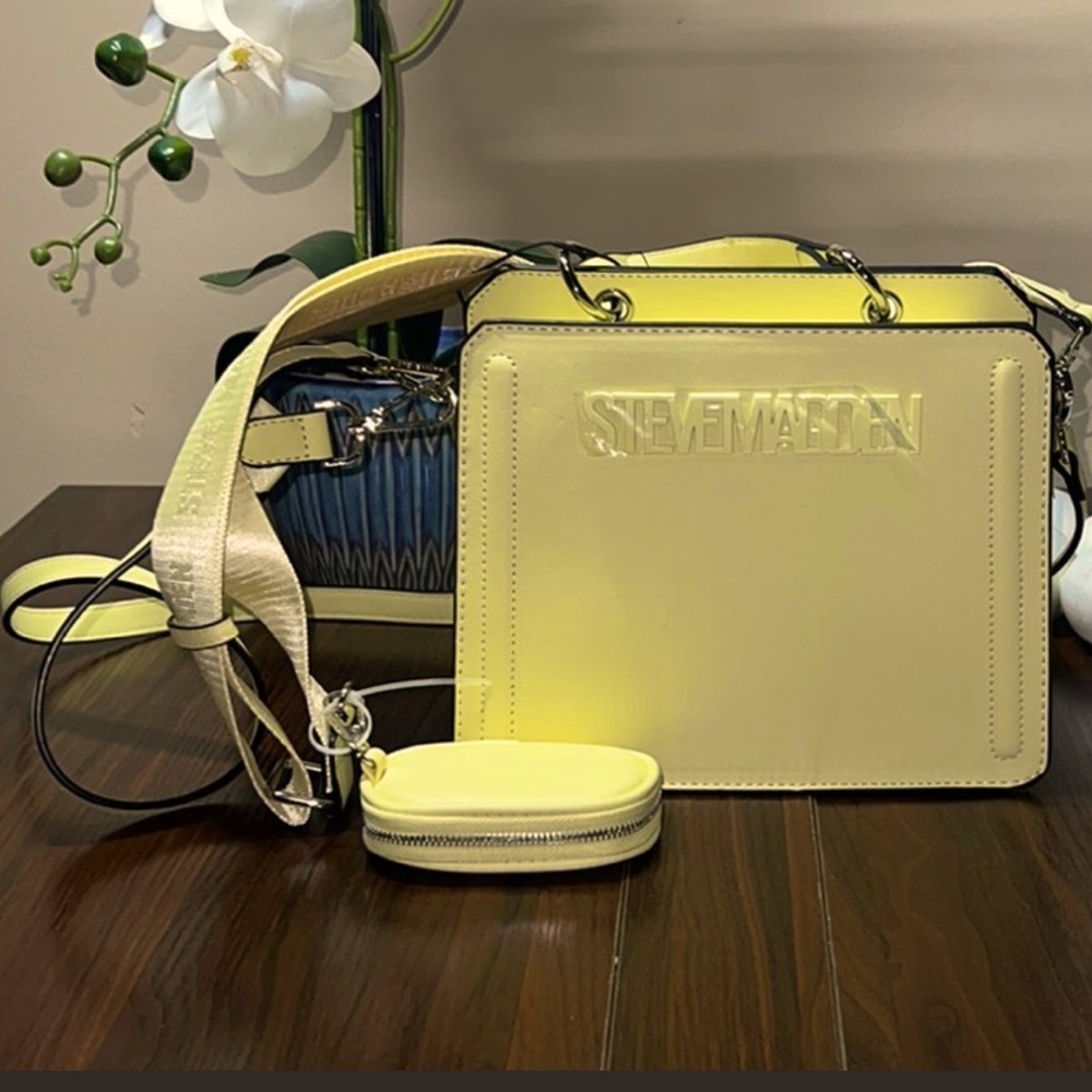 Madden Crossbody